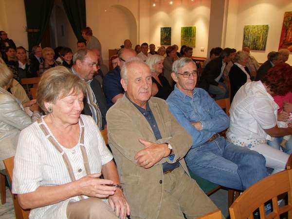 Gozd Pavlinove v vseh letnih časih